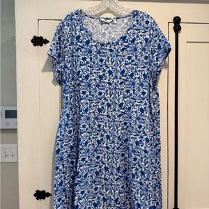 Vineyard Vines Blue and White Patterned dress